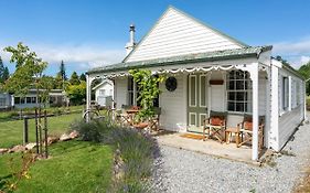 Leven St Cottage